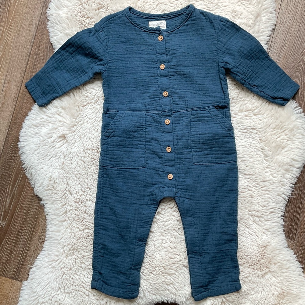 Little Planet by Carter’s Organic Cotton Gauze Jumpsuit Romper 12mos